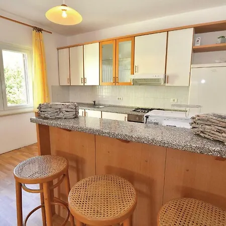 Apartmán Four Bedroom In Smarje Smarje pri Jelsah